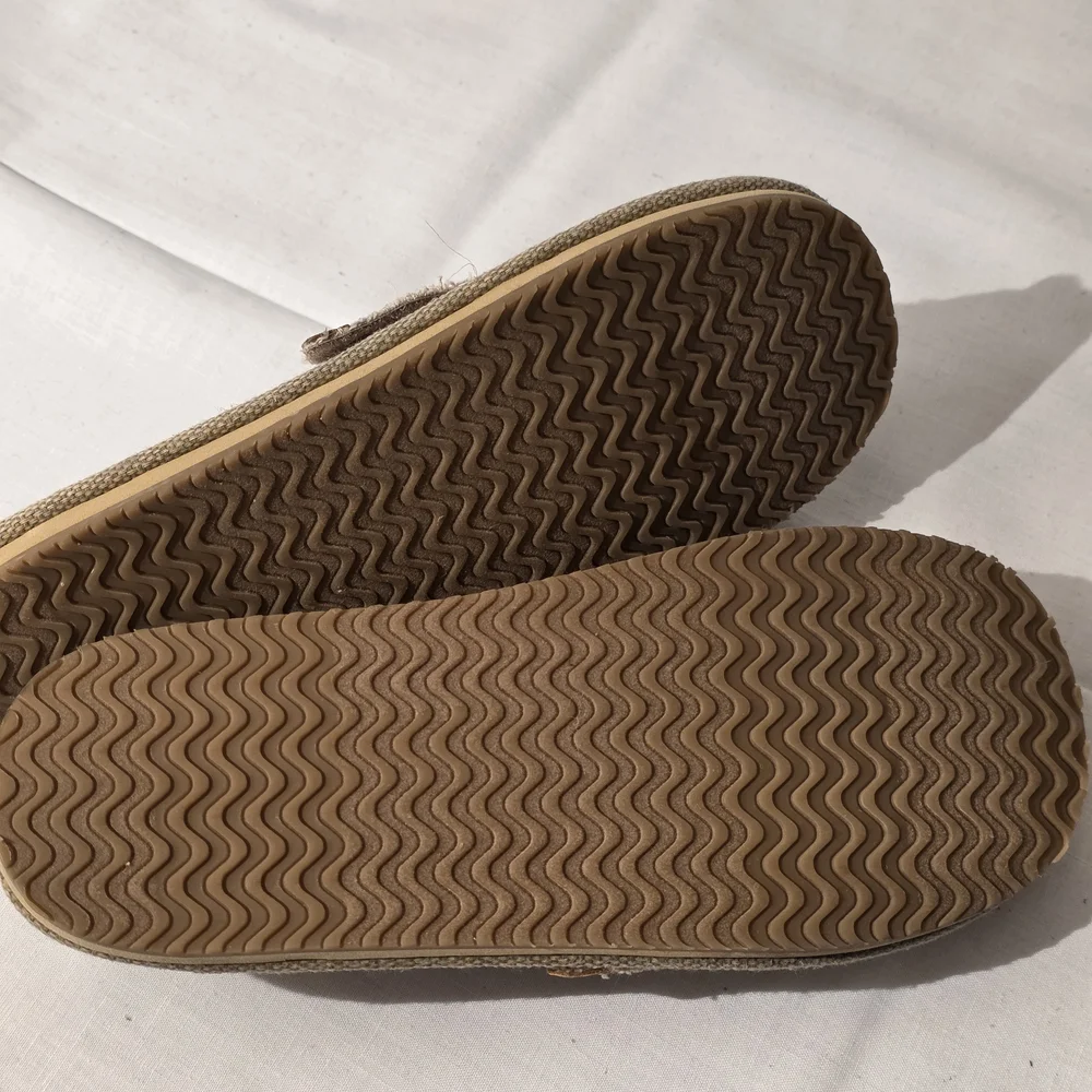 Childrens Place Beige Canvas Slip-Ons Sz 3, Boat Shoes